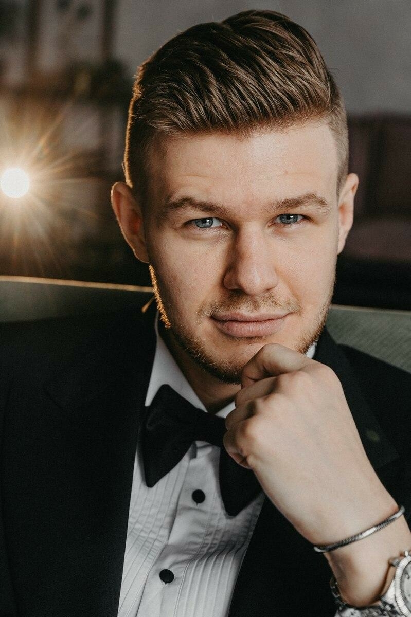 Александр Бозылев